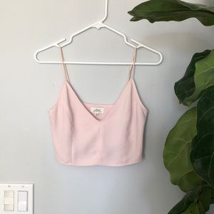 Aritzia Cropped Tank 100% Silk in size 00